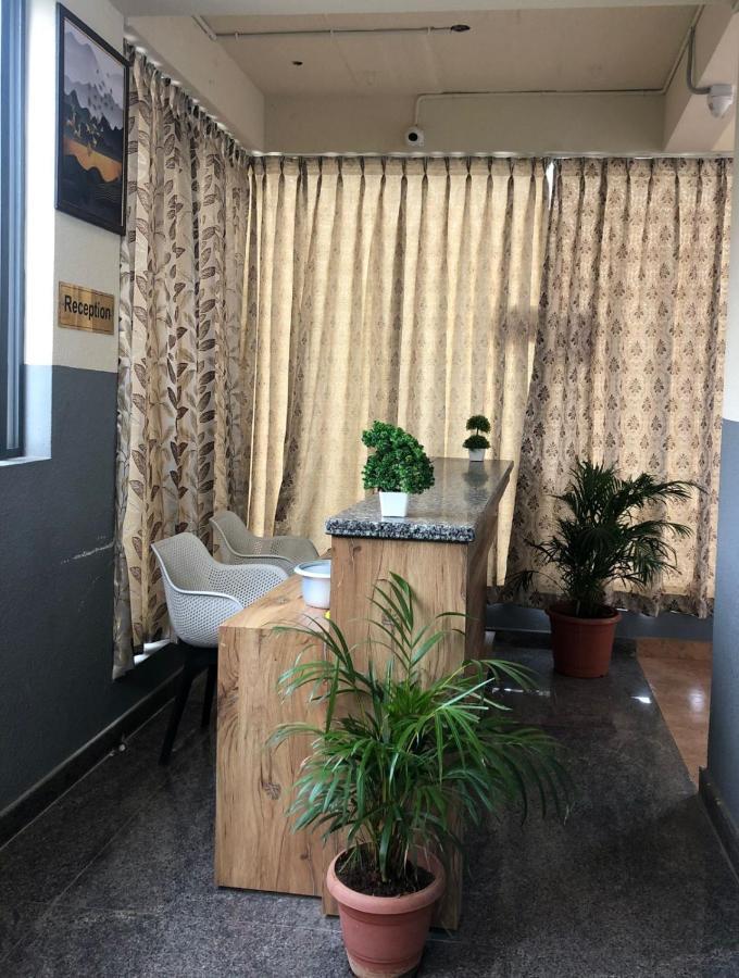Hotel Amulya Regency Bayappanhalli Exteriör bild