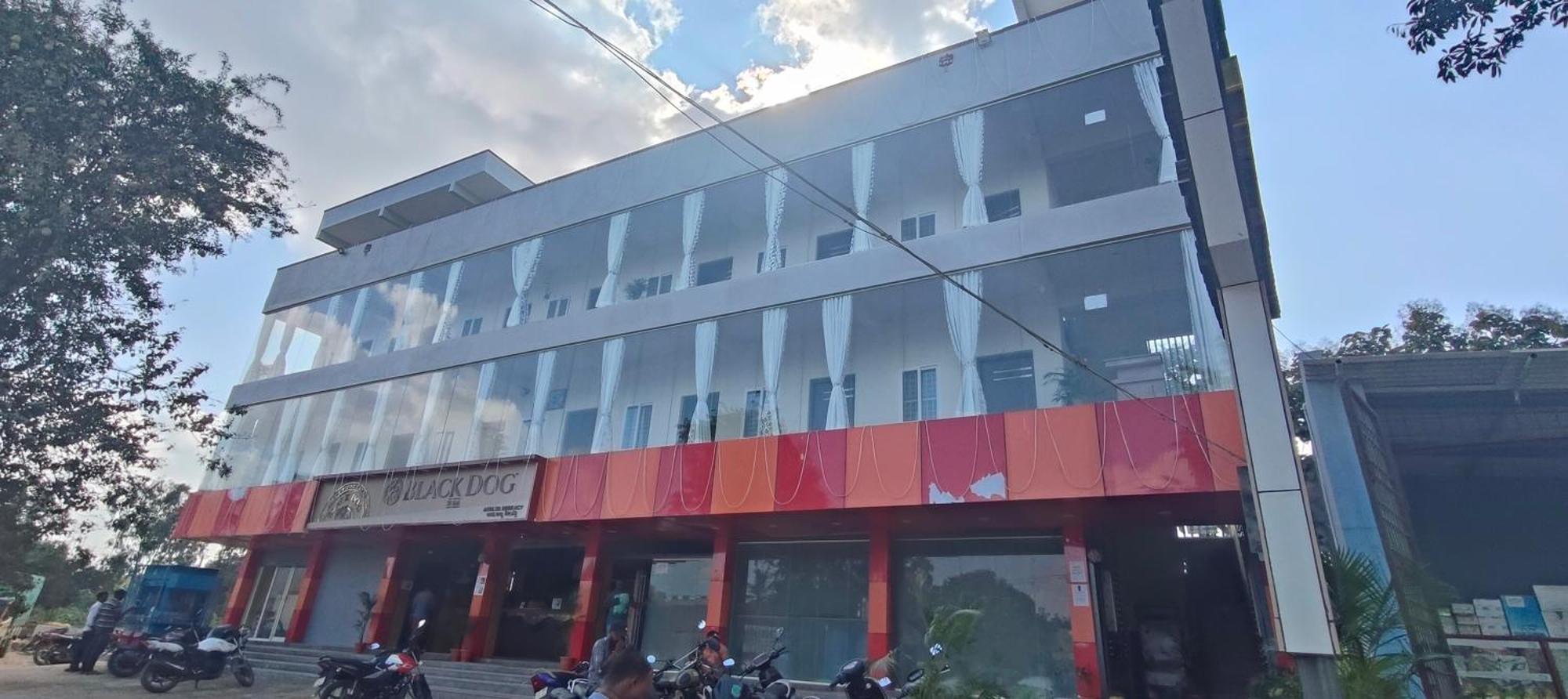 Hotel Amulya Regency Bayappanhalli Exteriör bild