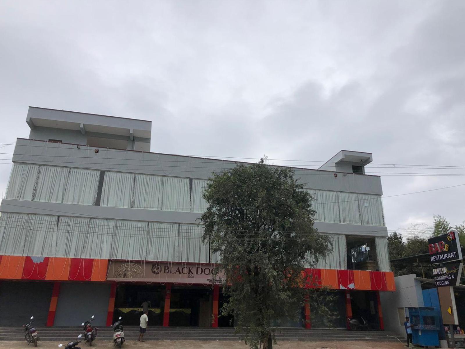 Hotel Amulya Regency Bayappanhalli Exteriör bild
